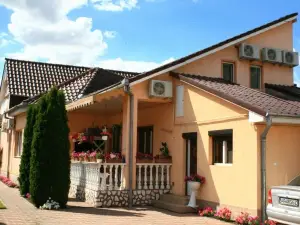 Radena