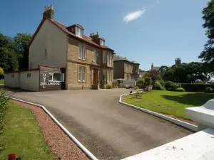 Dellwood Hotel