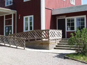 Skålleruds Gård