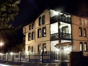 Topalovi Guest House
