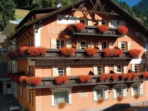 Hotel Central