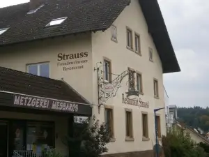 Hotel Strauss
