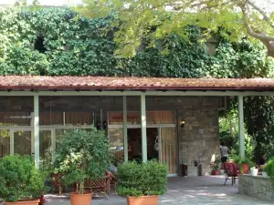Hotel Argilos