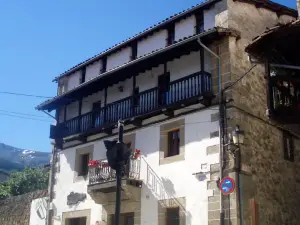 Hotel la Casa Chacinera