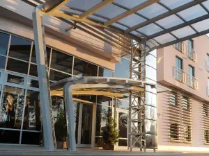 Hotel 3 Trio