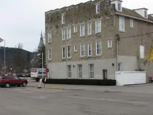 Old National Hotel