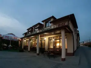 Hotel Marand