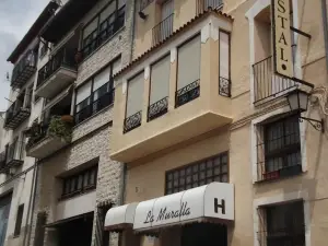 Hostal la Muralla
