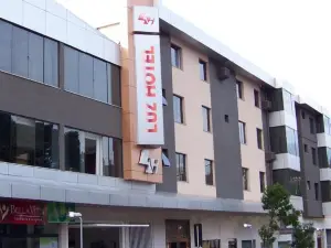 Luz Hotel Pato Branco