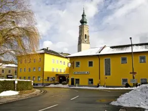 Stiftsgasthof Hochburg