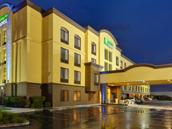 Holiday Inn Express San Francisco Airport North(旧金山机场北智选假日酒店)