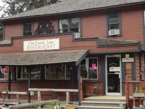 Old Towne Inne Chuckwagon Bar & Grill