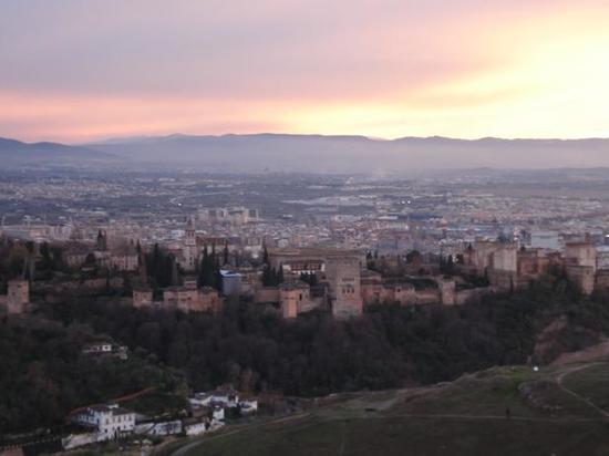 阿尔罕布拉宫,格拉纳达阿尔罕布拉宫攻略\/地址