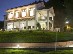Hotel Refugio El Santuario - Comfacundi