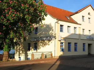 姆瑞特茲特拉瑟餐廳酒店