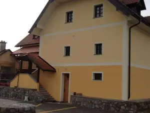 Hiša Nasprot Sonca
