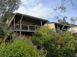 Claytons 10 by Discover Stradbroke