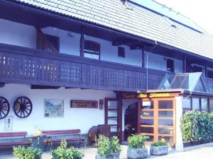 Guest House Turistična Kmetija Plaznik