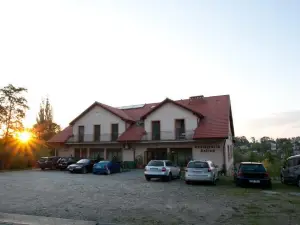 Gościniec I Restauracja Salton