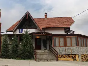 Pensiunea Taverna Bucium