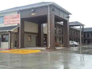 Lux Inn and Suites