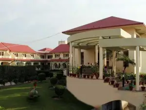 Shiva Oasis Resort