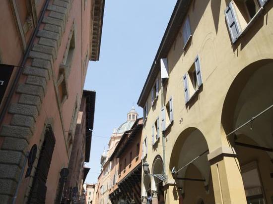 【携程攻略】博洛尼亚双塔交通路线,怎么去双