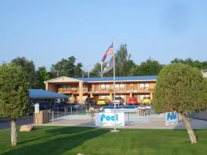 Hills Inn