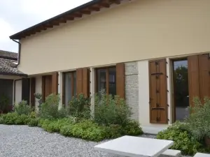 9 Muse Bed and Breakfast