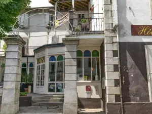 Hôtel Au Pavillon du Frêne