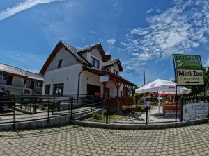 Pokoje I Restauracja Jantarowa