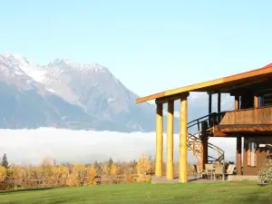 Smithers Driftwood Lodge