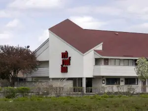 蘭辛東密歇根州立大學紅頂飯店