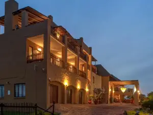 Ndlovu Lodge