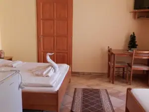 Royal Hotel