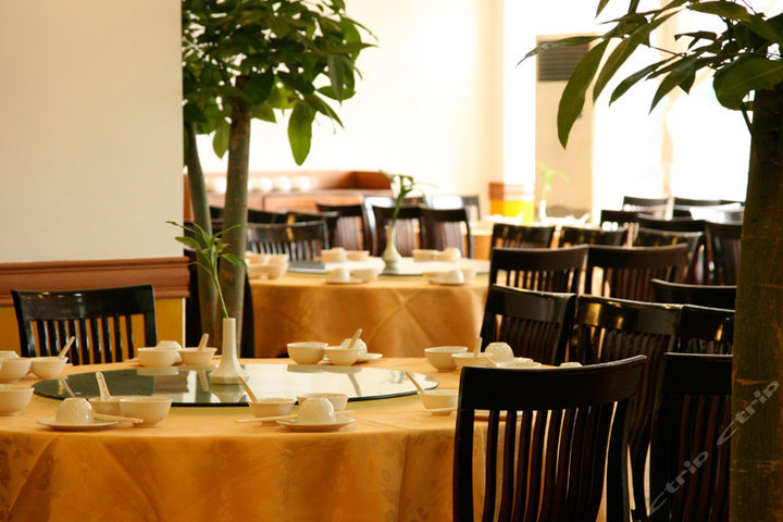 三亚华信海景大酒店-豪华标准房(内宾)团购-原