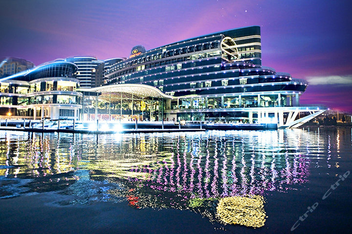 苏州中茵皇冠假日酒店(皇冠豪华房+艇吧套餐)团购-原价3880元-团购仅售1188元,苏州酒店团购【携程团购】