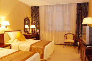 北京温都水城-爱思诺戏雪乐园儿童戏雪套票团