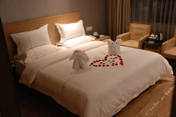 迎商天达酒店(广州广园新村景泰步行街店)-商务