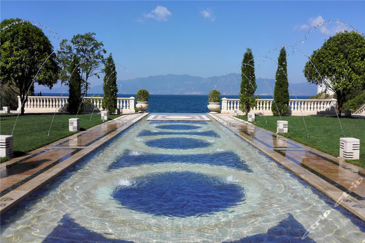 抚仙湖希尔顿酒店(豪华湖景客房)团购-原价1980元-团购仅售1738元,澄江酒店团购【携程团购】