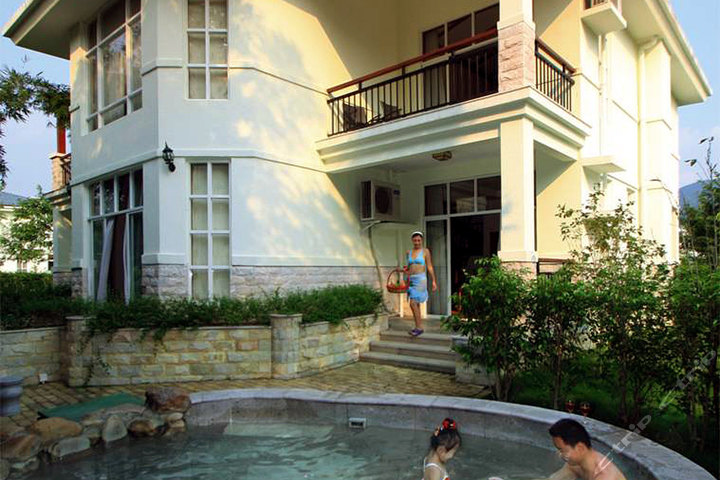 惠州龙门南昆山温泉大观园(豪华8房别墅)团购