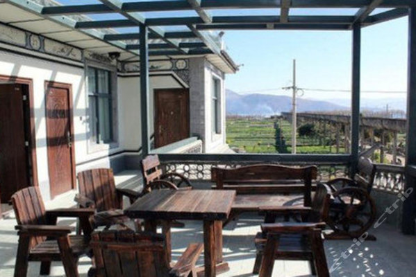 大理洱畔人家客栈(原生态双床家庭房)团购-原价