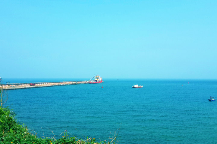 特色酒店团购 北海最美风景沙滩酒店(阳台亲子房/彩绘海景房) 1.