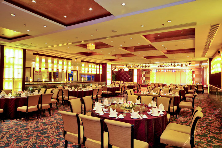 北京西西友谊酒店-高级大床间[含早]团购-原价