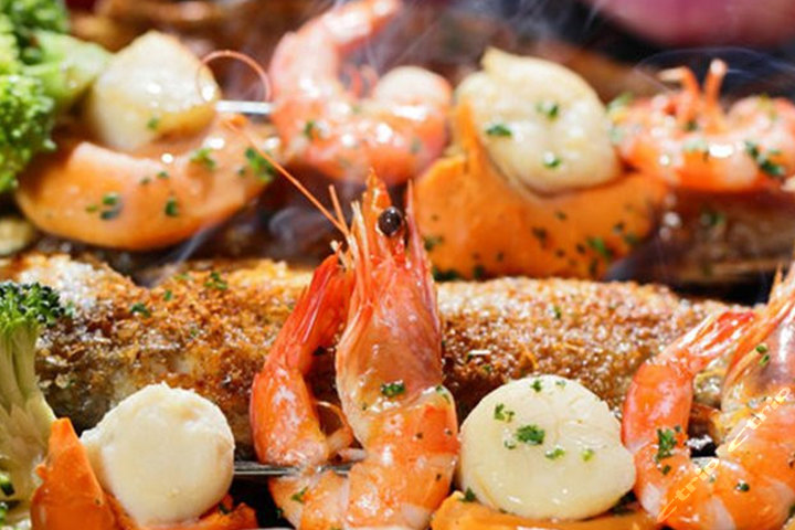 三亚福朋喜来登酒店(单人海鲜火锅+船票)团购