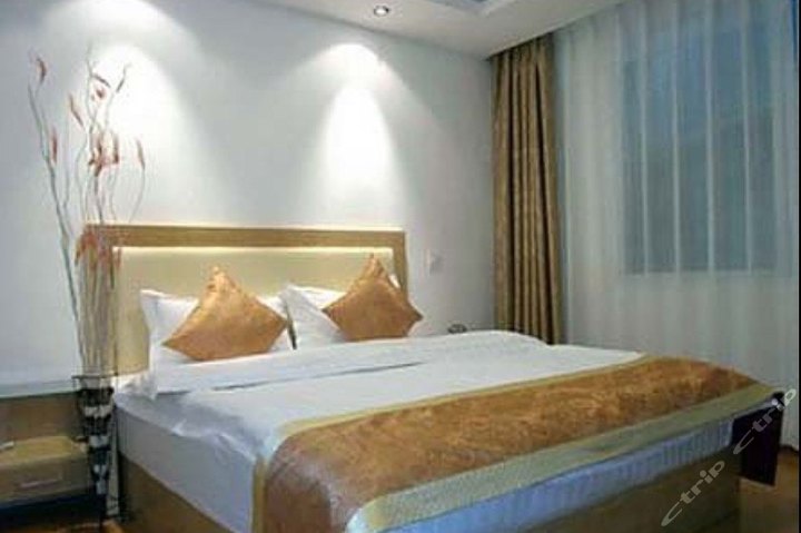 【峨眉山凤缘酒店】豪华标间住宿1晚+免费宽