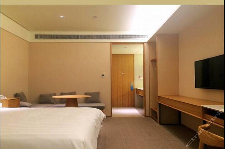 全季酒店(成都春熙路店)-大床房(提前1天预订)(享7折)
