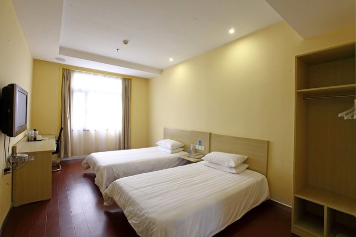 成都汉庭酒店尊享汉庭酒店(成都金牛万达店)双