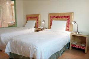 上海来来大酒店(精品房-毗邻莲花路地铁站)团购