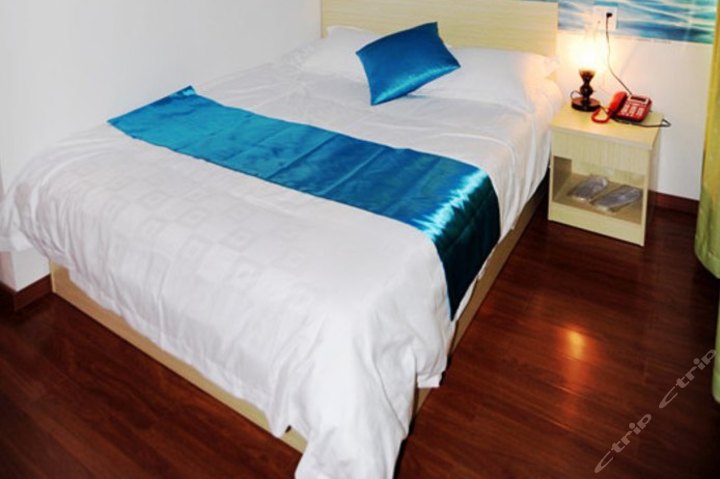 背景墙 房间 家居 酒店 设计 卧室 卧室装修 现代 装修 720_479